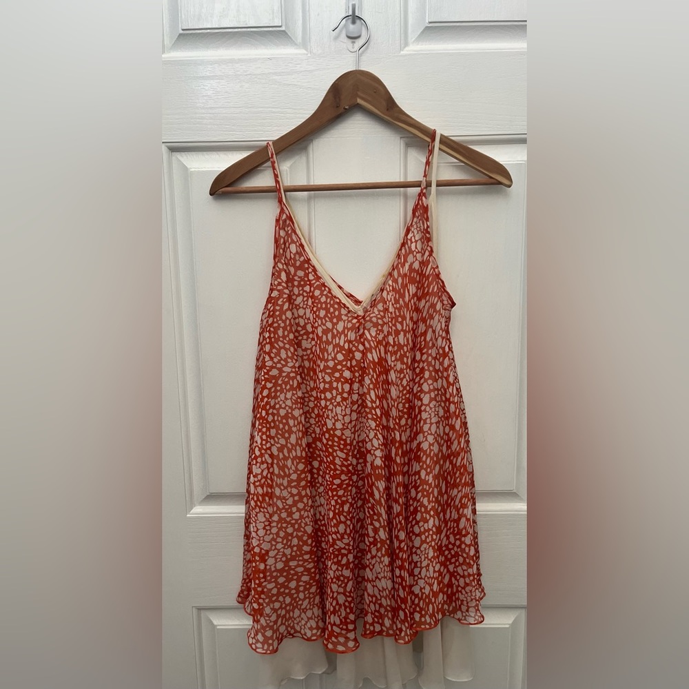PRE-OWNED CECICO WOMEN'S ORANGE & WHITE TUNIC/SWING TOP- SMALL